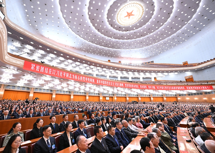   8月17日上午，中共中央、全国人大常委会、国务院、全国政协、中央军委在北京人民大会堂隆重举行大会，纪念伟大的马克思主义者，伟大的无产阶级革命家、政治家、军事家、外交家，中国特色社会主义伟大事业的杰出领导者江泽民同志诞辰100周年。